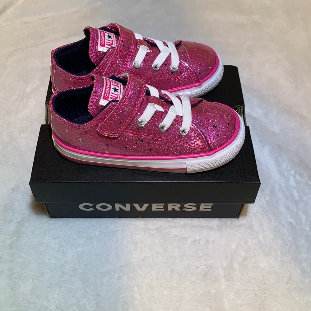 Infant size 8  pink converse shoe